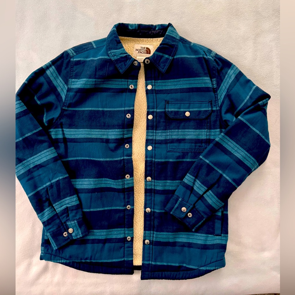 TNF Camprshire jacket NWOT. Size medium